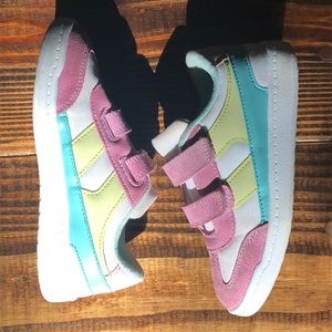 Toddler Girls Apparel Sneakers